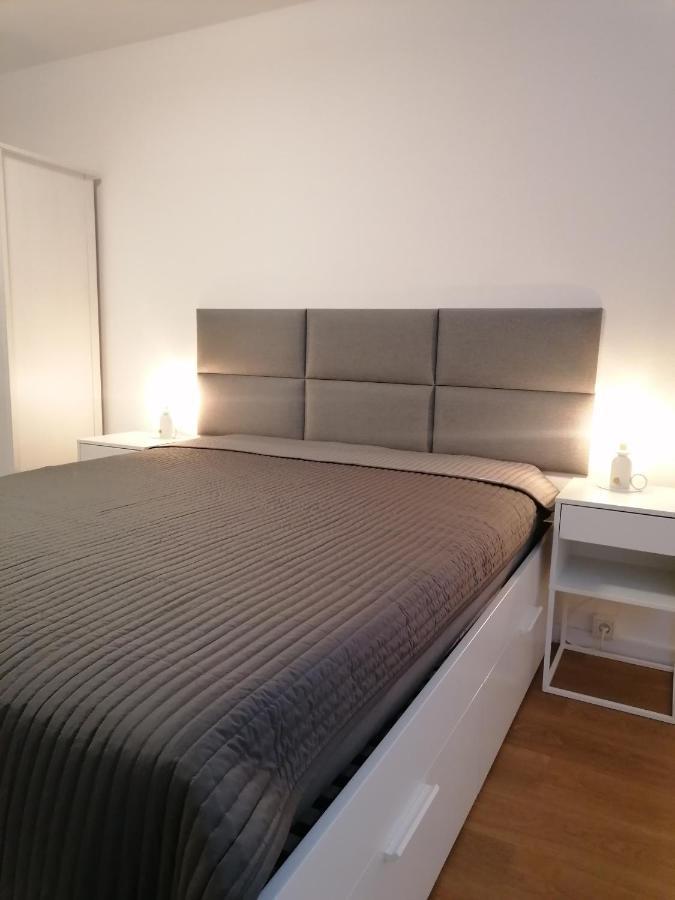 Stilvolle Wohnung An Der Alten Mainbruecke Würzburg Kültér fotó